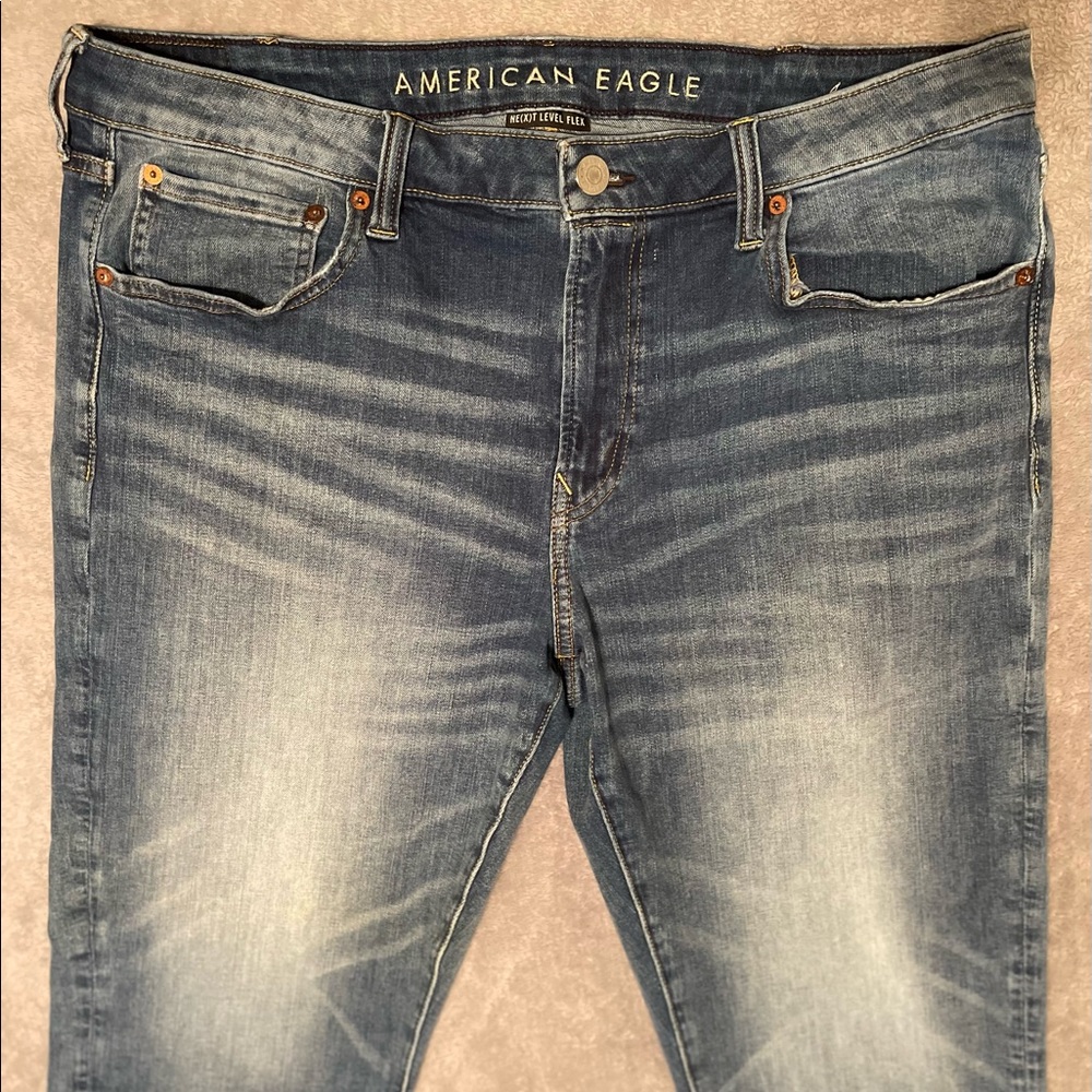 NWOT American Eagle Men’s Original Straight Next Level Flex Jeans.